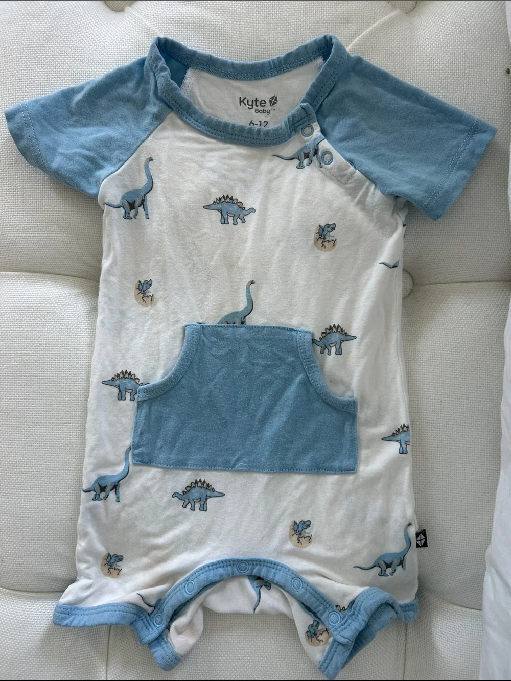 Kyte BABY Blue & White Dino shortall EUC 6-12 months